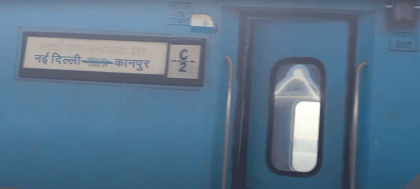 12033 kanpur-central-new-delhi-shatabdi-express train image