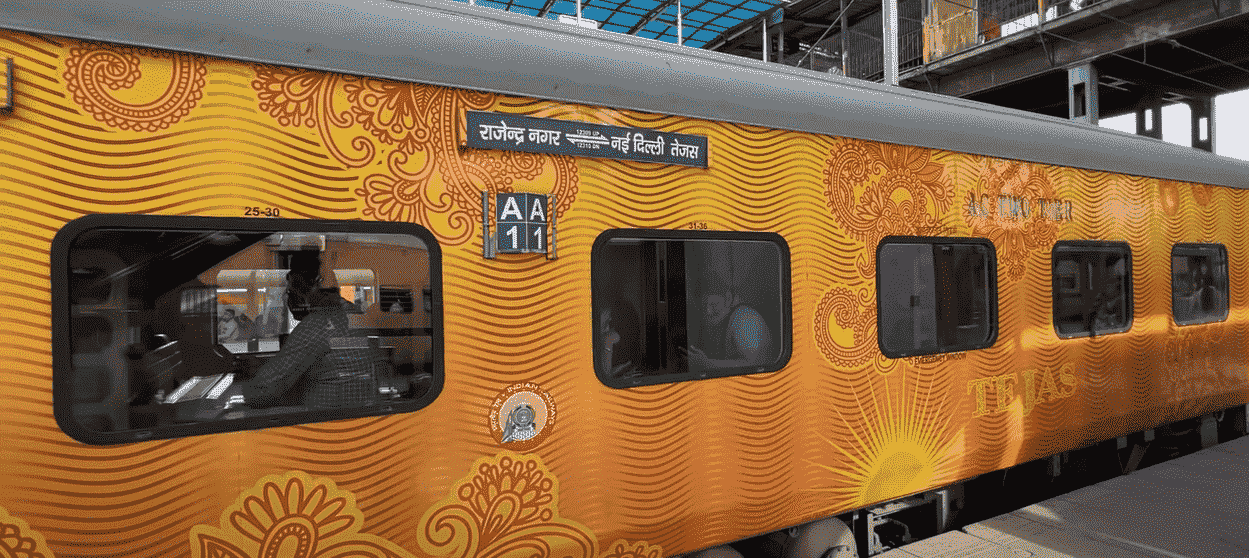 12309 rajendra-nagar-new-delhi-rjpb-tejas-raj train image