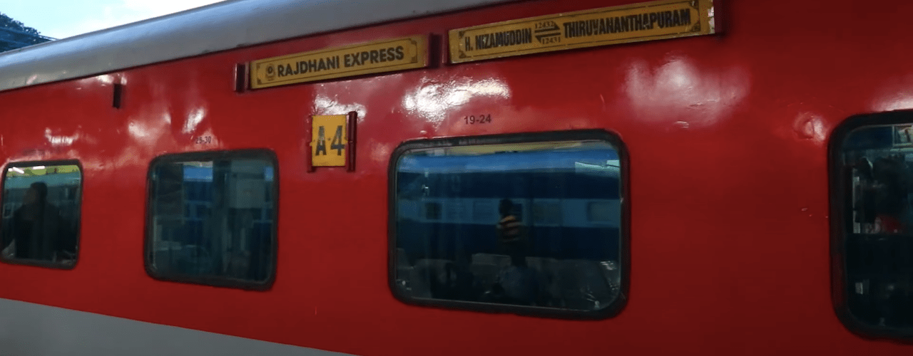 12432 hazrat-nizamuddin--thiruvananthapuram-central-tvc-rajdhani train image
